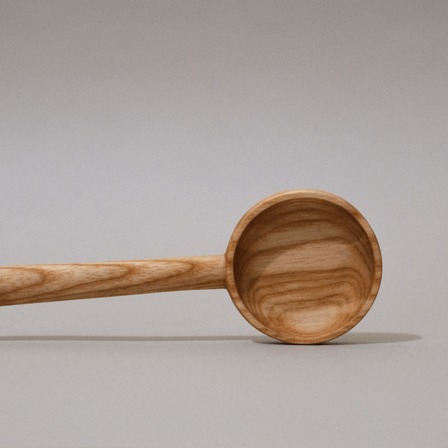 002_Cuillère de cuisine en frêne